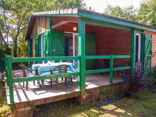 Chalet 30m² avec Terrasse pour 6 Personnes - API-1-52-434