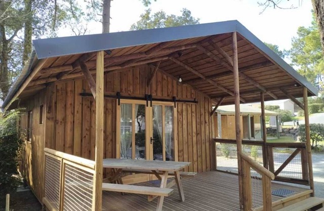 Chalet 4 étoiles - Piscine - ccafgdd