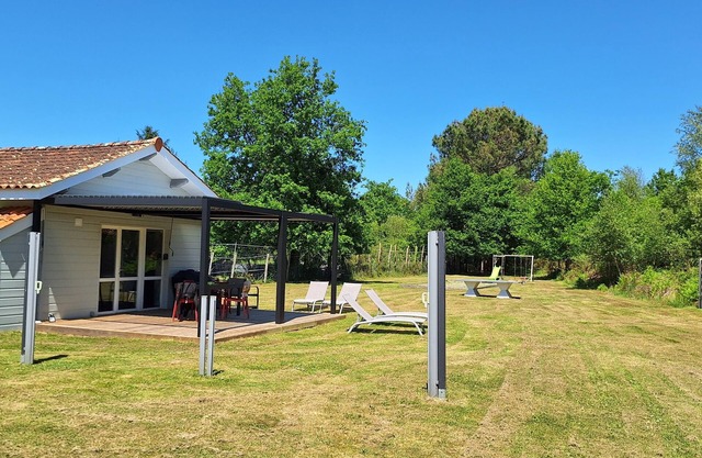 Chalet 4 people with shared pool