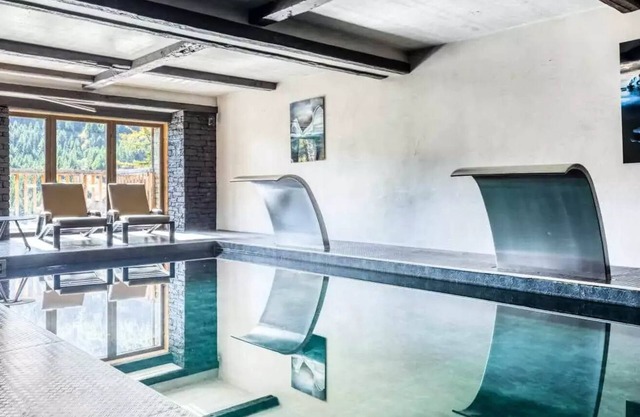Chalet 8 Rooms 16 People
