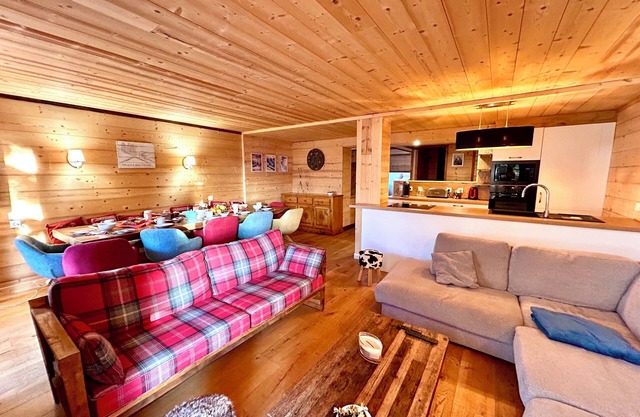 Chalet Alpe 1850 Two-Alpe d'Huez 1850 M-12P -Jacuzzi-Sauna-50m Slope and center