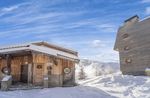 Chalet Ardoisière - Luxury 4 bed ski chalet by Avoriaz Chalets
