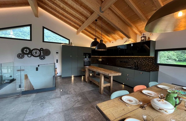 Chalet at the foot of the ski resorts with spa