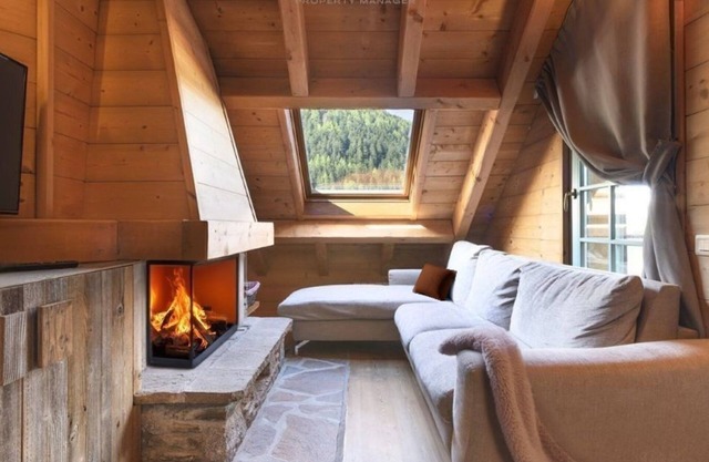 Chalet Desiderio - Two Bedroom Apartment, Sleeps 4