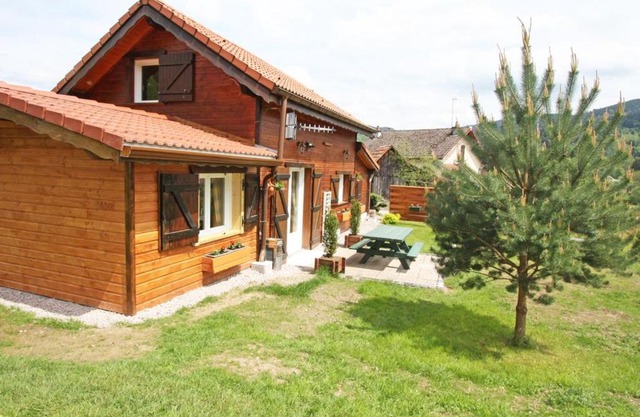 Chalet en bois avec jardin, proche ski et randonnée, équipé pour 8 pers. à Vagney, Vosges - FR-1-589-283