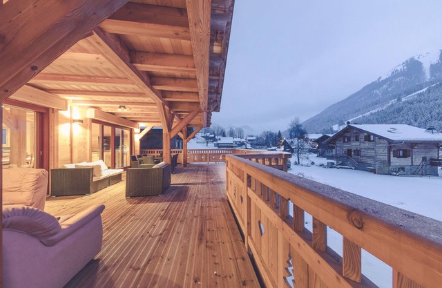 Chalet "La Rocca" with Mountain View, Whirlpool & Wi-Fi