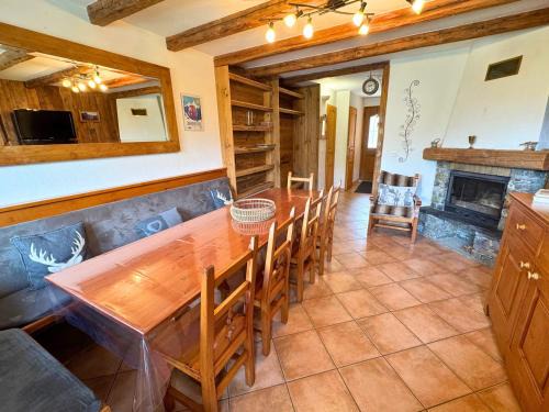 Chalet 5 pièces, 8 pers, au coeur de St Martin de Belleville, proche pistes et commodités - FR-1-452-65