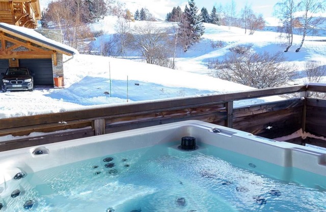 Chalet Friandise - 4 bedroom with outdoor Jaccuzzi