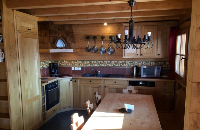 Chalet full south 4 stars.