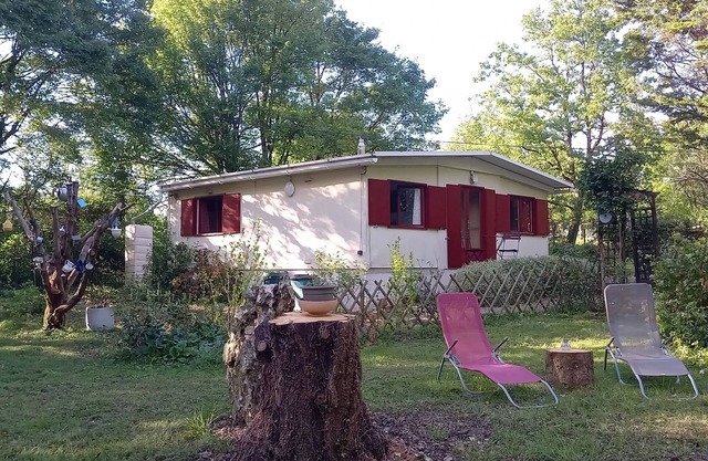 Chalet in the heart of nature, ideally located for visiting the Loire castles.