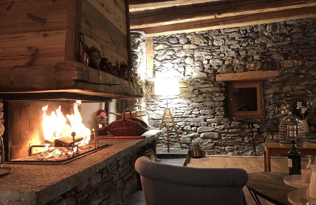 Chalet in the heart of the Haute Tarentaise. Sleeps 11-13