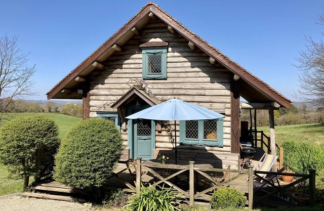 Chalet "Isba" in the countryside