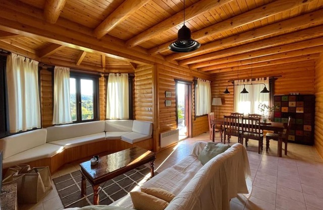 Chalet Klimatia - Όμορφη ξύλινη μεζονέτα με τζάκι