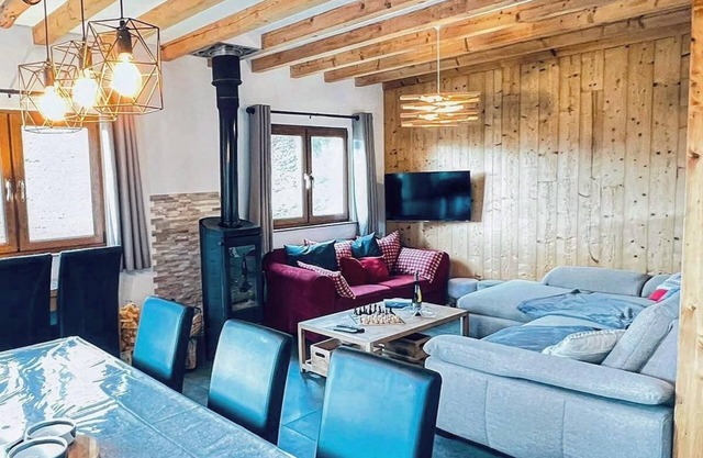 Chalet les 2 Sapins - 10 people - Beds made up, Towels and Housework included