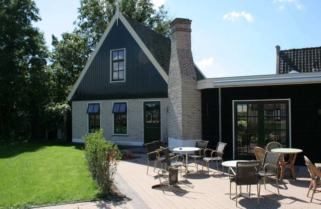 Chalet near the Wadden Sea