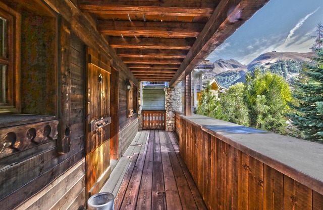 CHALET TOLIMA 5 *, warm atmosphere for a stay with family or friends