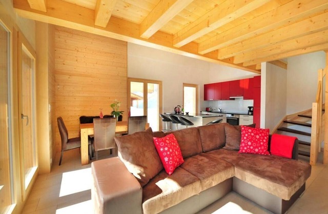 Chalet, wifi, terrace, balcony, fireplace or stove, parking, tv, 105m², Thyon