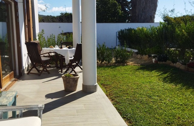 CHALET ZAHORA, CAÑOS DE MECA