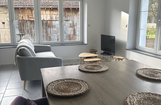 Chaleureux Appartement Rénové, Idéal Avec des Enfants