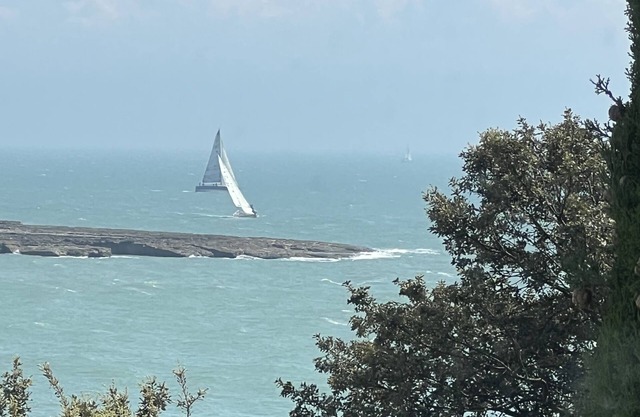 Chambre sur la Falaise de Pontaillac au Pied de la Plage