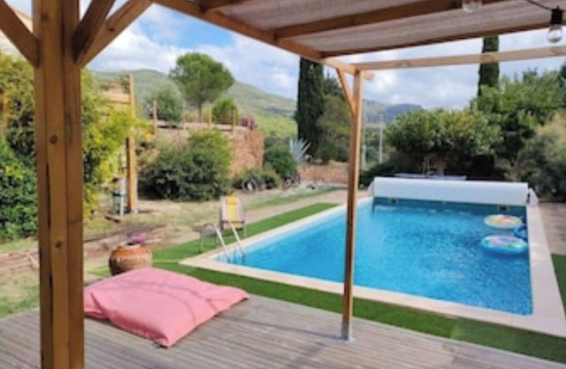 Charming house with swimming pool near the Lac du Salagou