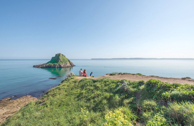 Characterful 2 Bed Cottage in the Brixham Harbour Bowl Mins From The Waters Edge