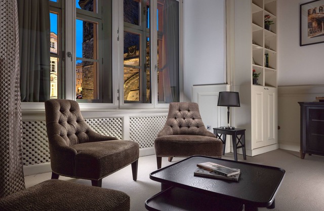 Charles Bridge flat I Soundproof I Beautifully furnished I LIFT