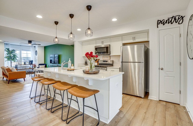 Charles Town Townhome: 9 Mi to Harpers Ferry