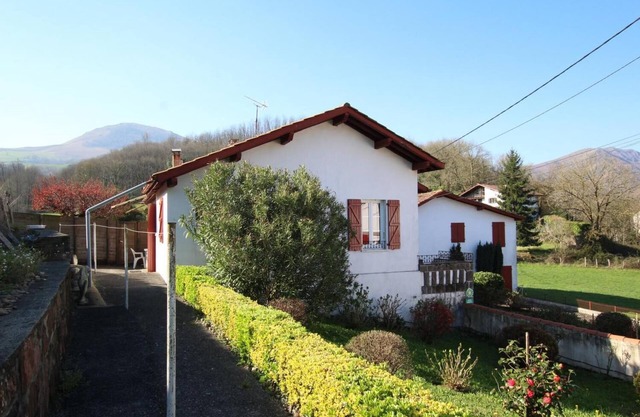 Charming 3 * cottage in the Basque Country