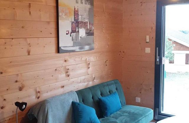 Charmant Chalet Jurassien, aux Pieds des Cascades du Hérisson