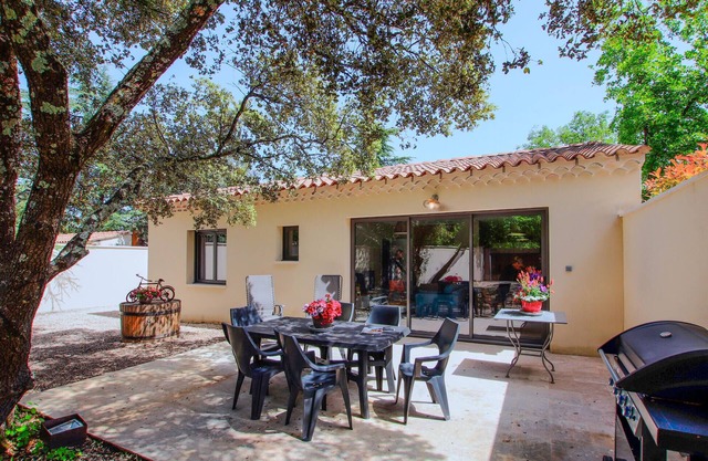 Charmant Mazet Provençal