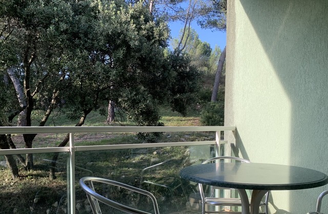 Charmant Studio au Calme vue sur Pinède