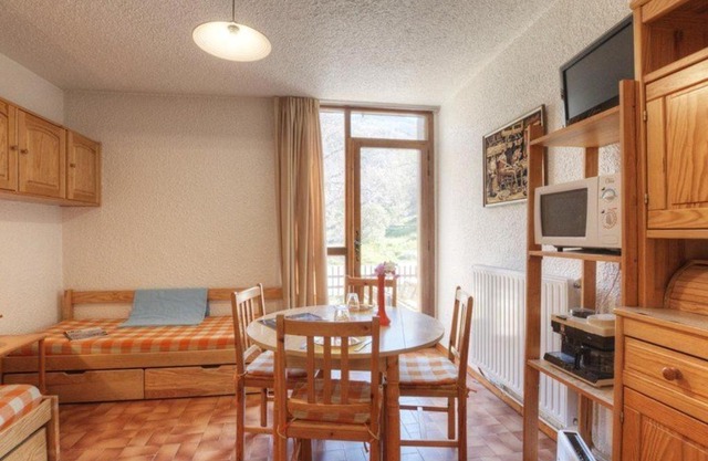 Charmant studio tout équipé pour 2 pers, Serre-Chevalier, parking et casier à ski inclus - FR-1-330E-66
