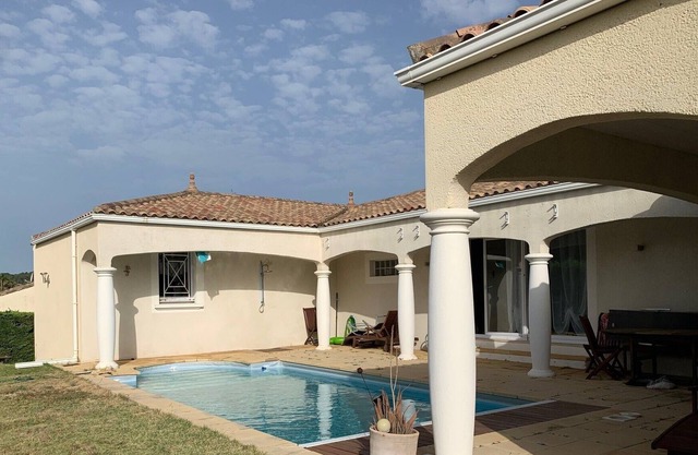 Charmante Villa Avec Piscine