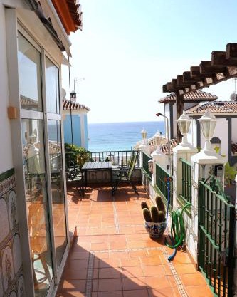 Charmigt hus med bästa läge i Torrox Costa