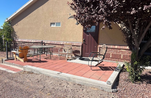Charming 1-bedroom house in lovely Dammeron Valley with AC