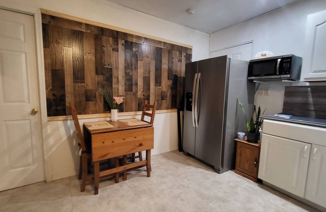 Charming 1-bedroom apartment ,living room, Kitchen, Dining, Bathroom, Patio etc