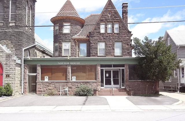 Charming 1 Bedroom Apartment in Historic Home in heart of DuBois