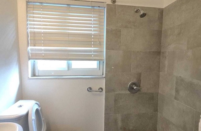 Charming 1-bedroom apartment in wonderful Miami with AC, WiFi, fitness room