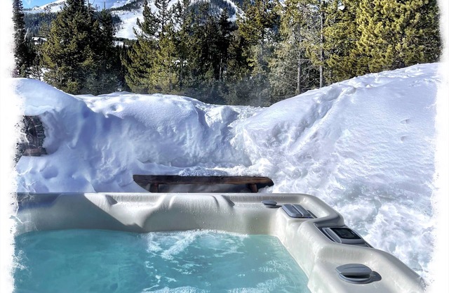 Charming 1-bedroom house in fabulous Big Sky with WiFi