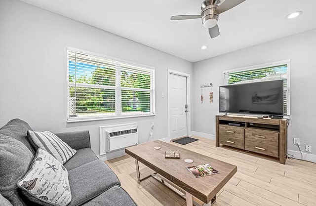 Charming 1-bedroom house near the sandy beaches