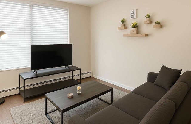 Charming 1BR/1BA Apt in Chicago