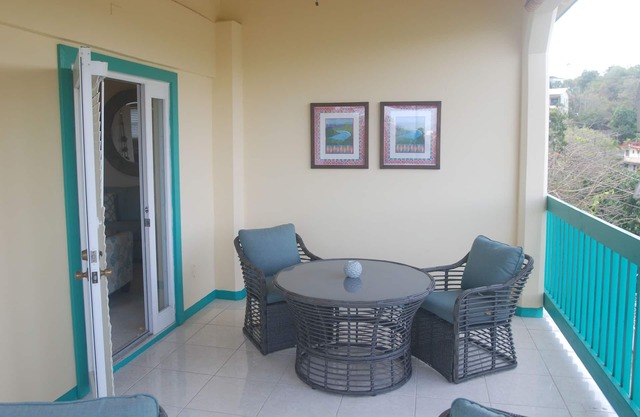Charming 1BR apt w/balcony