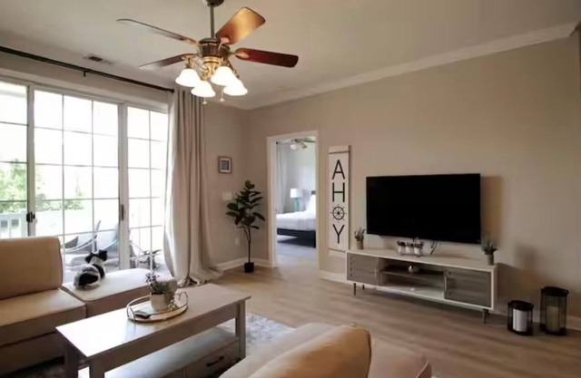 Charming 2 Bedroom Condo with AC, WiFi in North Myrtle Beach "SNOWBIRD SPECIAL"