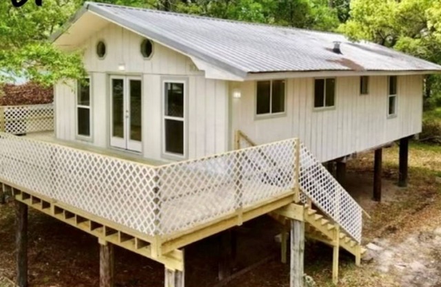 Charming 2-bedroom house in Dauphin Island with Boat/RV Parking