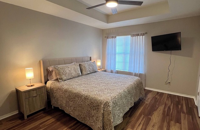 Charming 2-bedroom 2 bath duplex in the heart of Tyler!