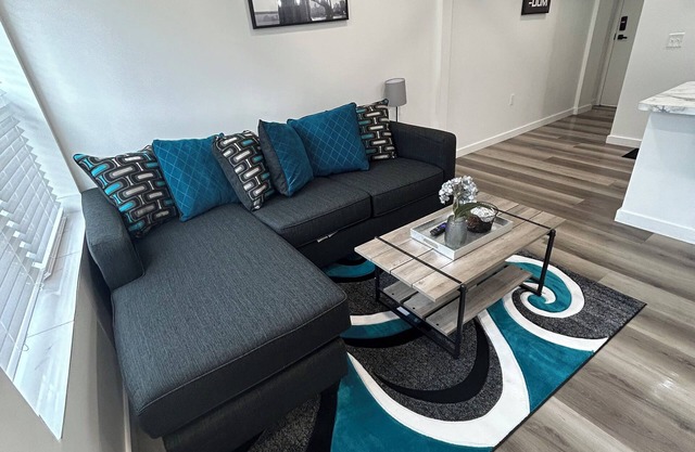 Charming 2-bedroom apartment in Ohio City