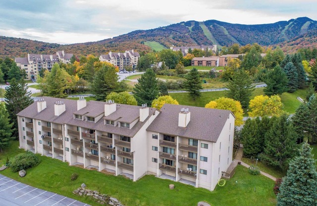 Charming 2-bedroom condo with WiFi, fitness room in enchanting Killington