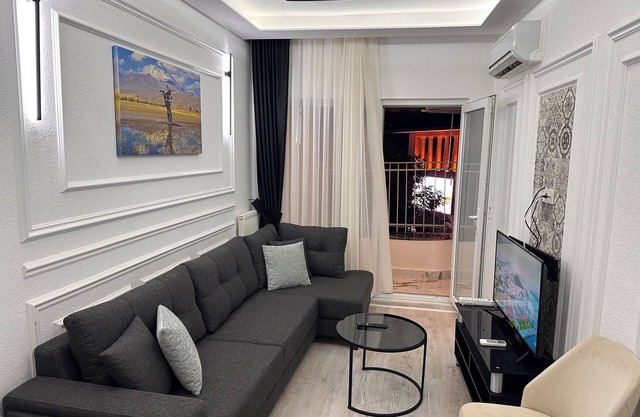 Charming 2 bedroom Flat with Turkish Hammam Near Blue Mosque and Hagia Sofia