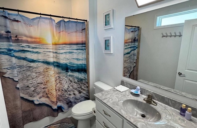 Charming 2-bedroom house in Marathon with pool